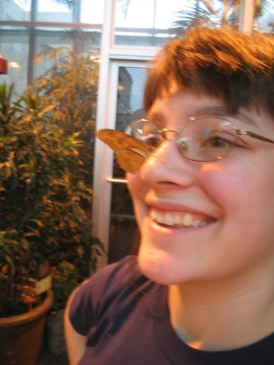 How do you keep the butterfly on your nose, Natalie?
